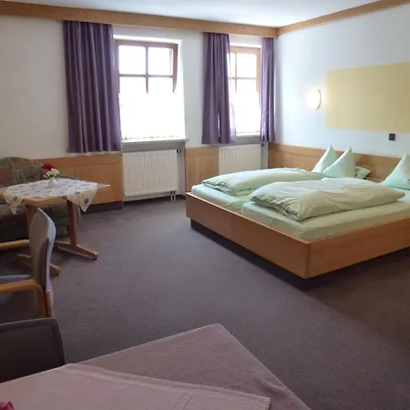 Penzion Landgasthof Zum Elsabauern 3*